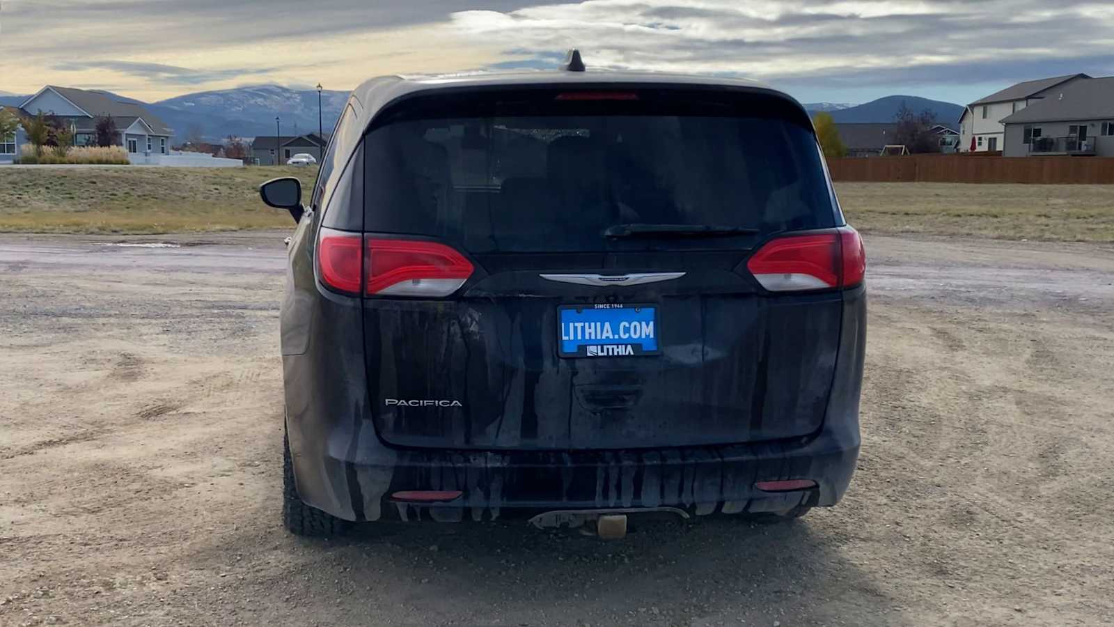 Thumbnail: 2017 Chrysler Pacifica - 7