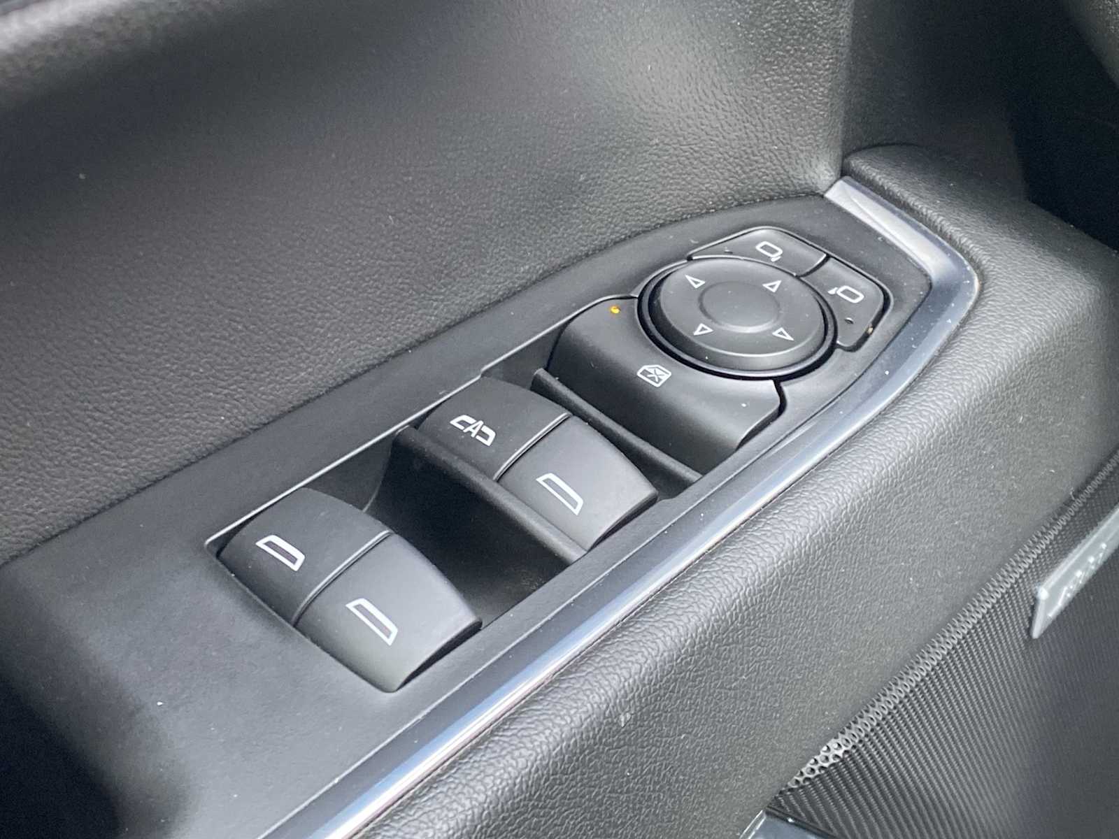 Thumbnail: 2024 Chevrolet Silverado 1500 - 19