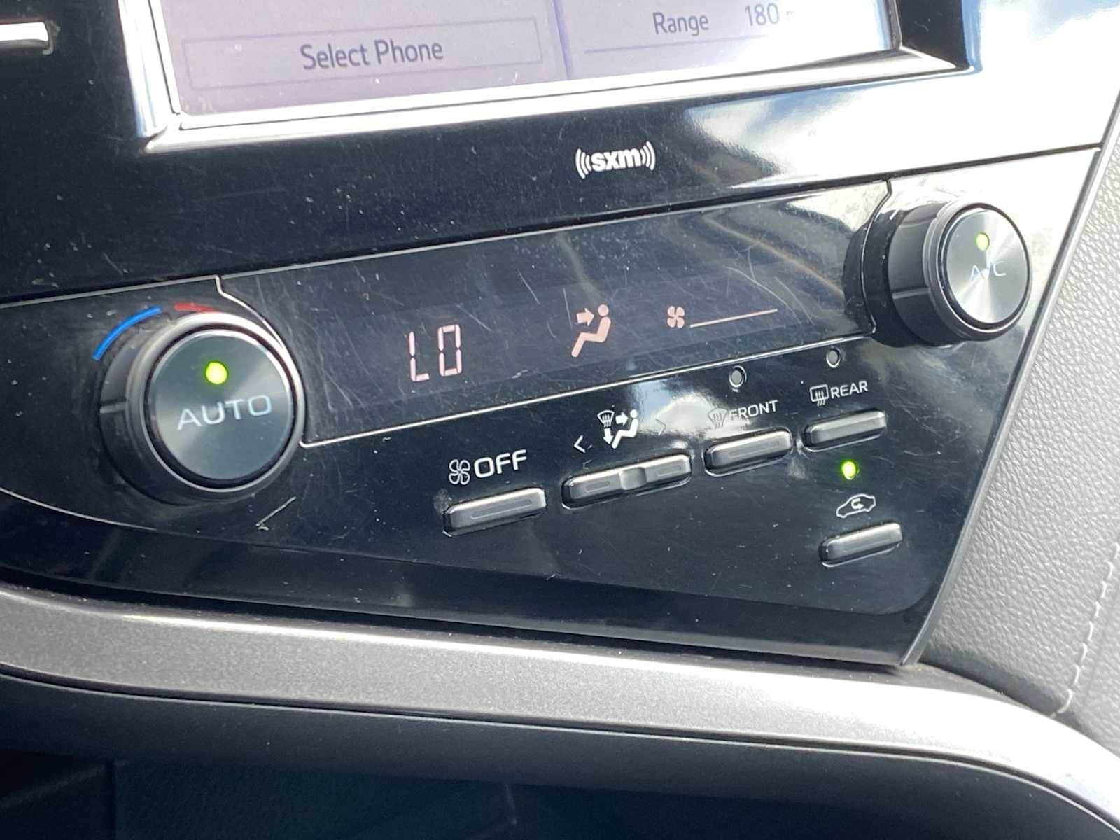 Thumbnail: 2020 Toyota Camry - 27