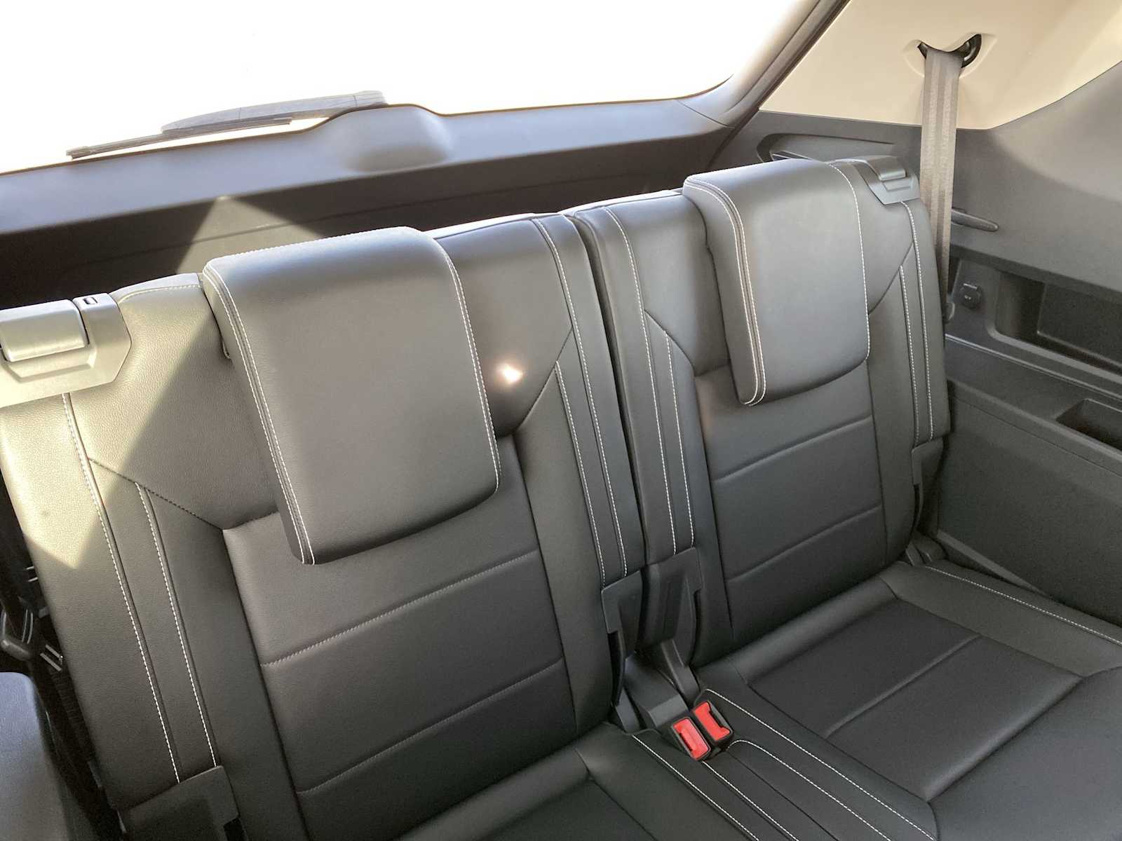 Thumbnail: 2023 Volkswagen Atlas - 16