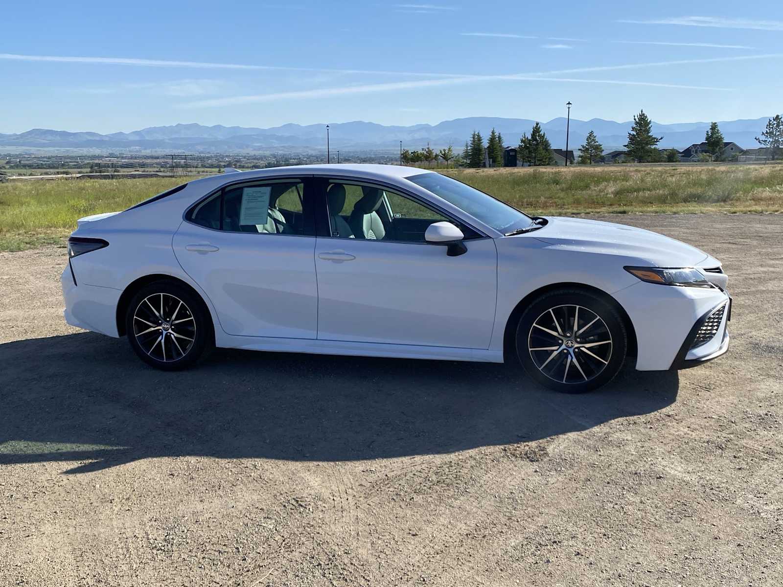 Thumbnail: 2021 Toyota Camry - 20
