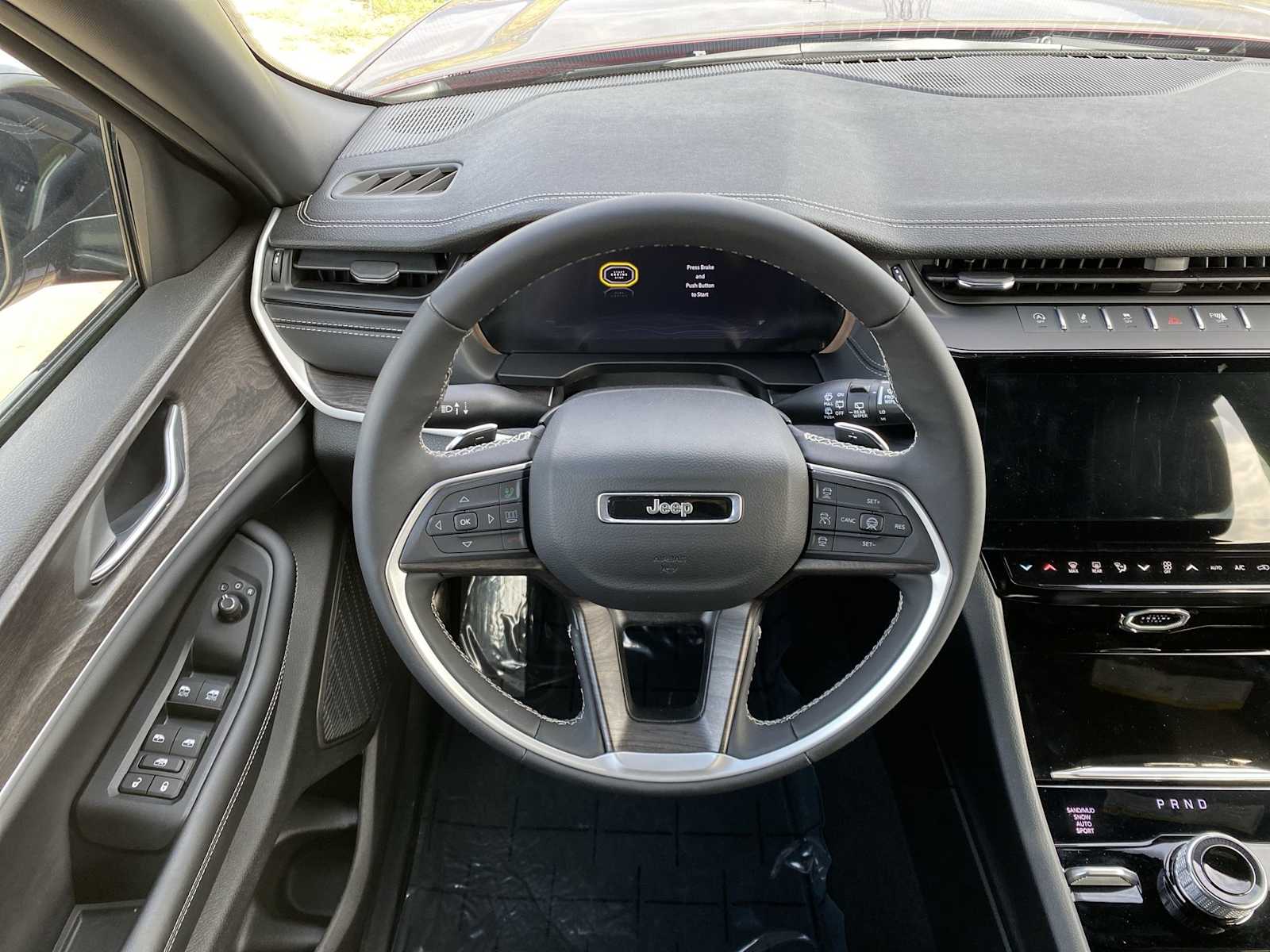 Thumbnail: 2026 Jeep Grand Cherokee - 29