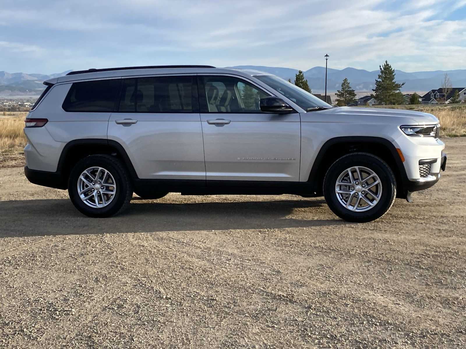 Thumbnail: 2025 Jeep Grand Cherokee - 22