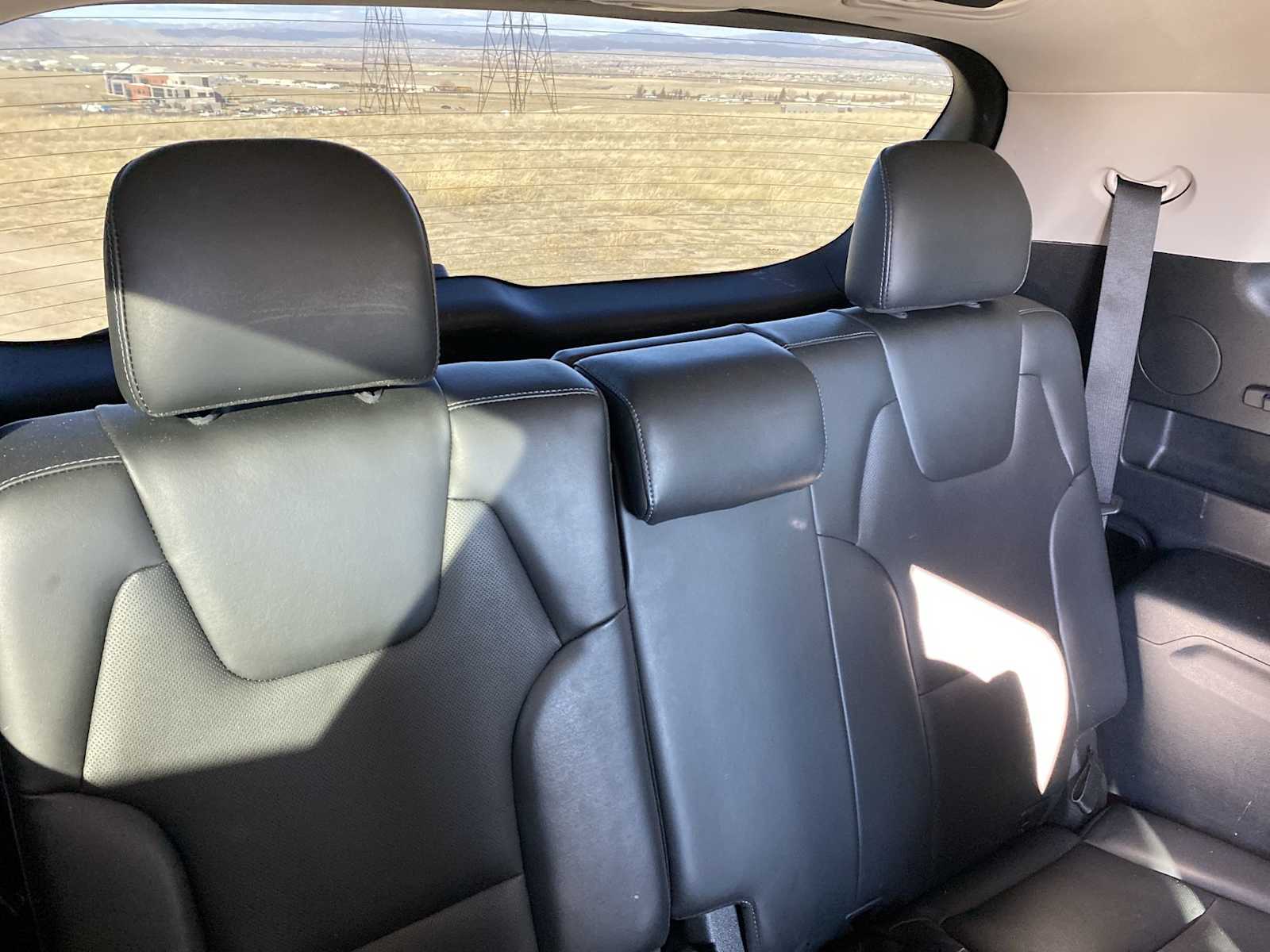 Thumbnail: 2022 Kia Telluride - 16