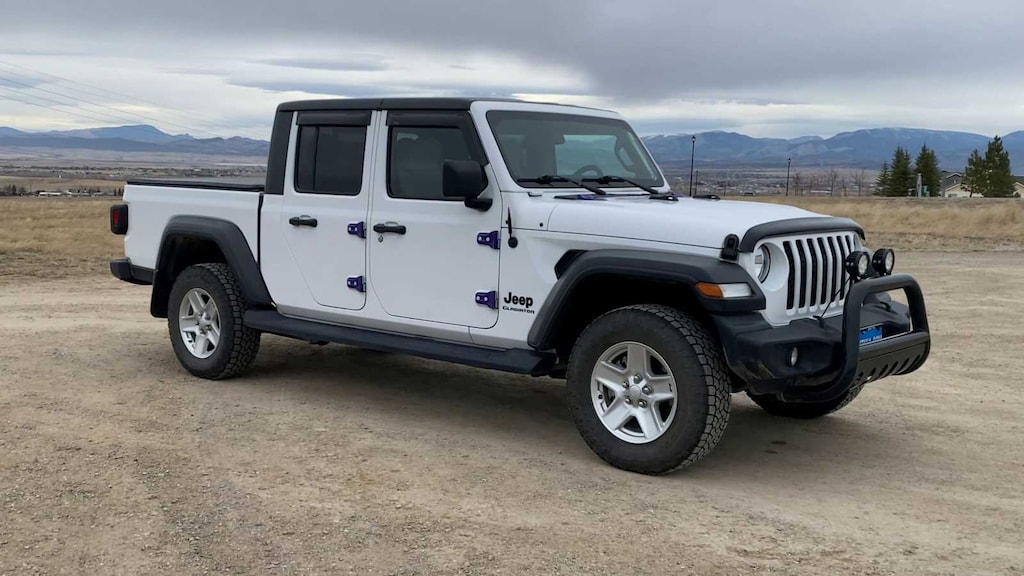 Used 2020 Jeep Gladiator Sport Truck Crew Cab
