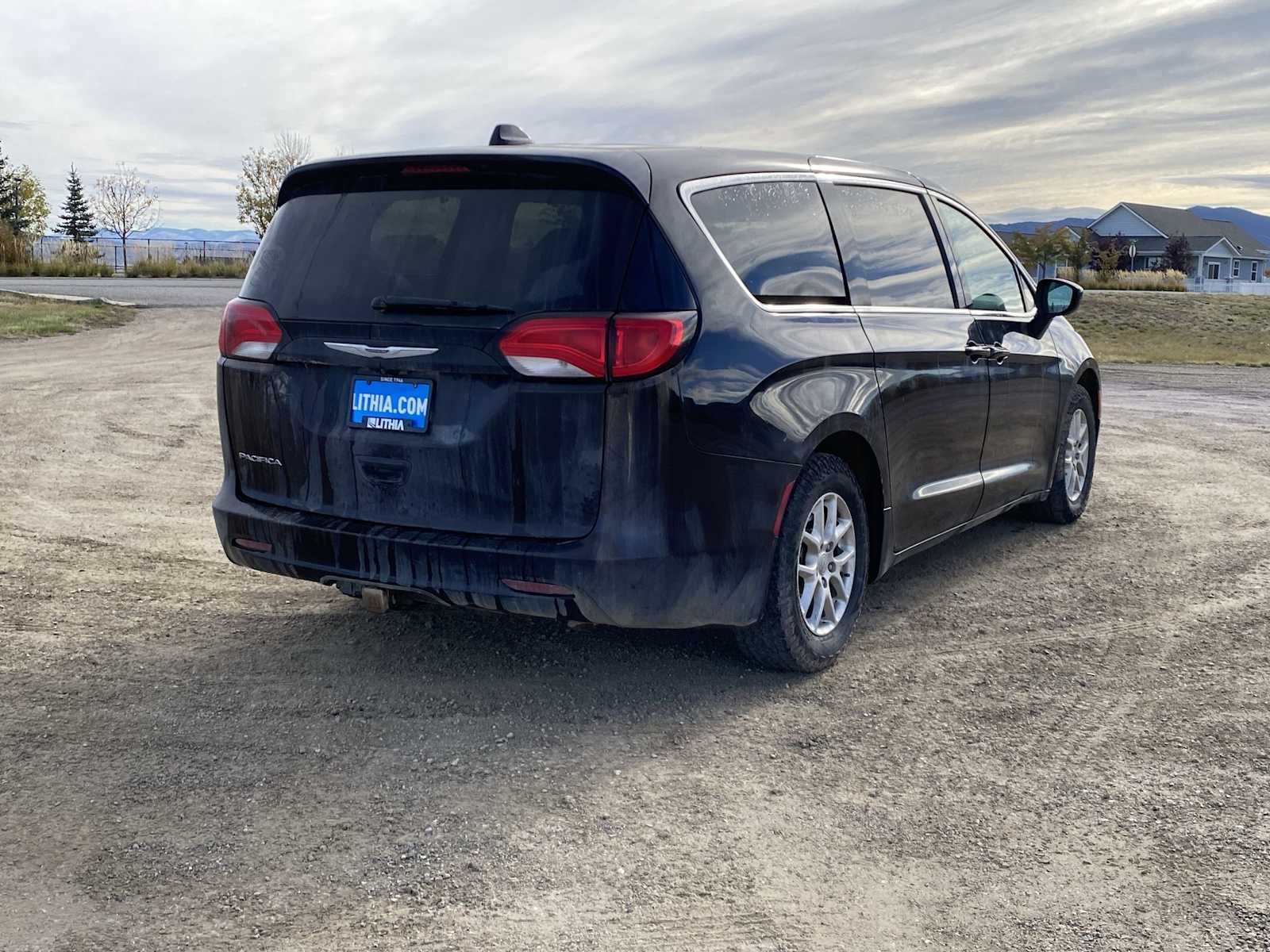 Thumbnail: 2017 Chrysler Pacifica - 12