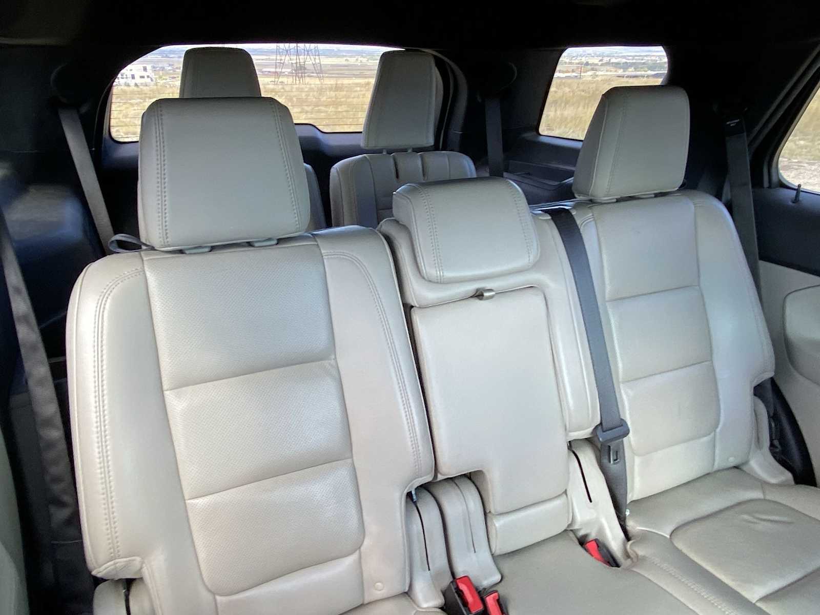 Thumbnail: 2012 Ford Explorer - 15