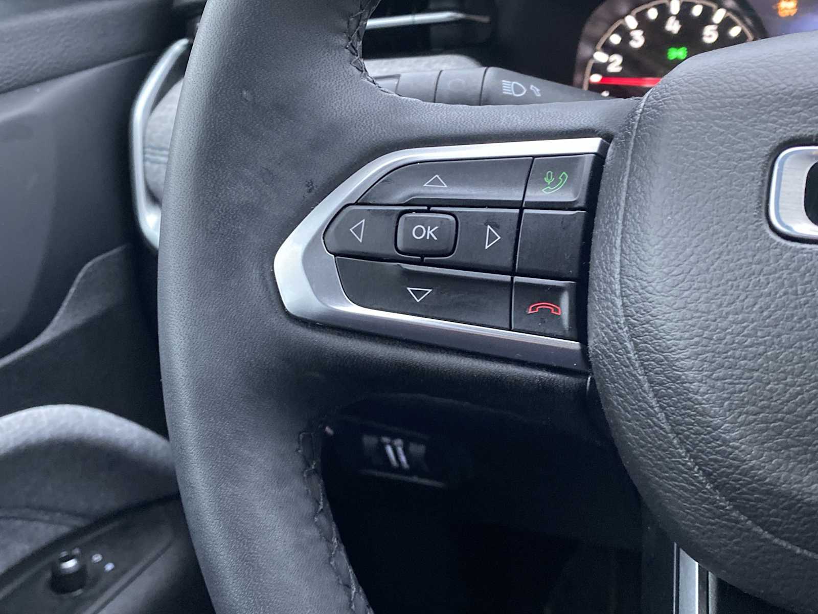 Thumbnail: 2023 Jeep Compass - 23