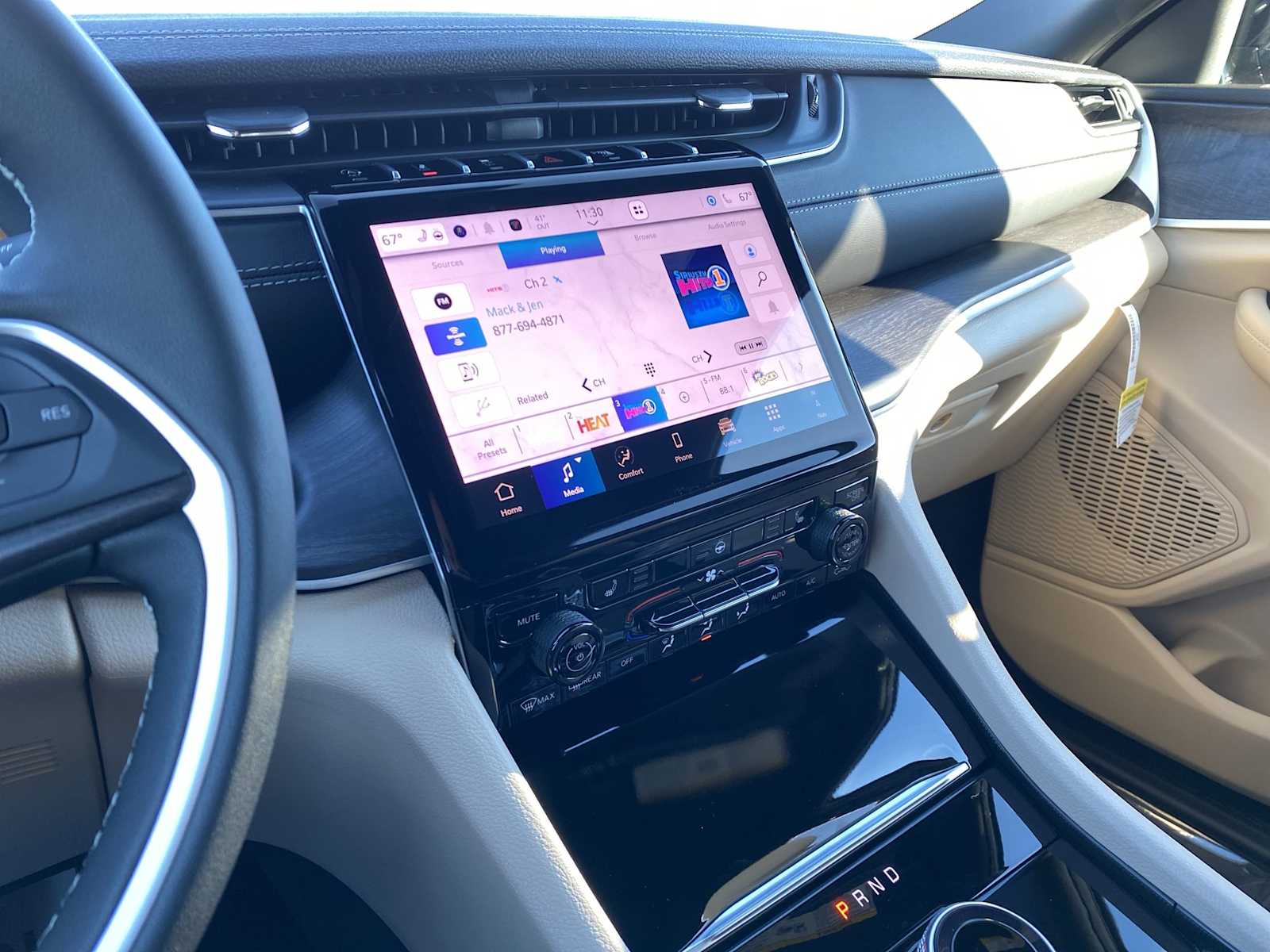 Thumbnail: 2025 Jeep Grand Cherokee - 19