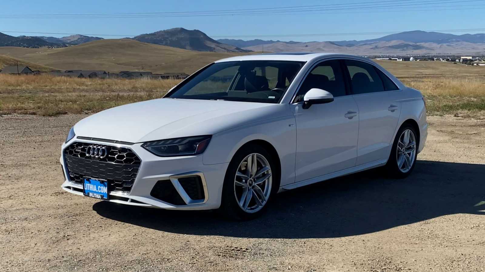 2023 Audi A4 S line Quattro Premium Plus photo 4