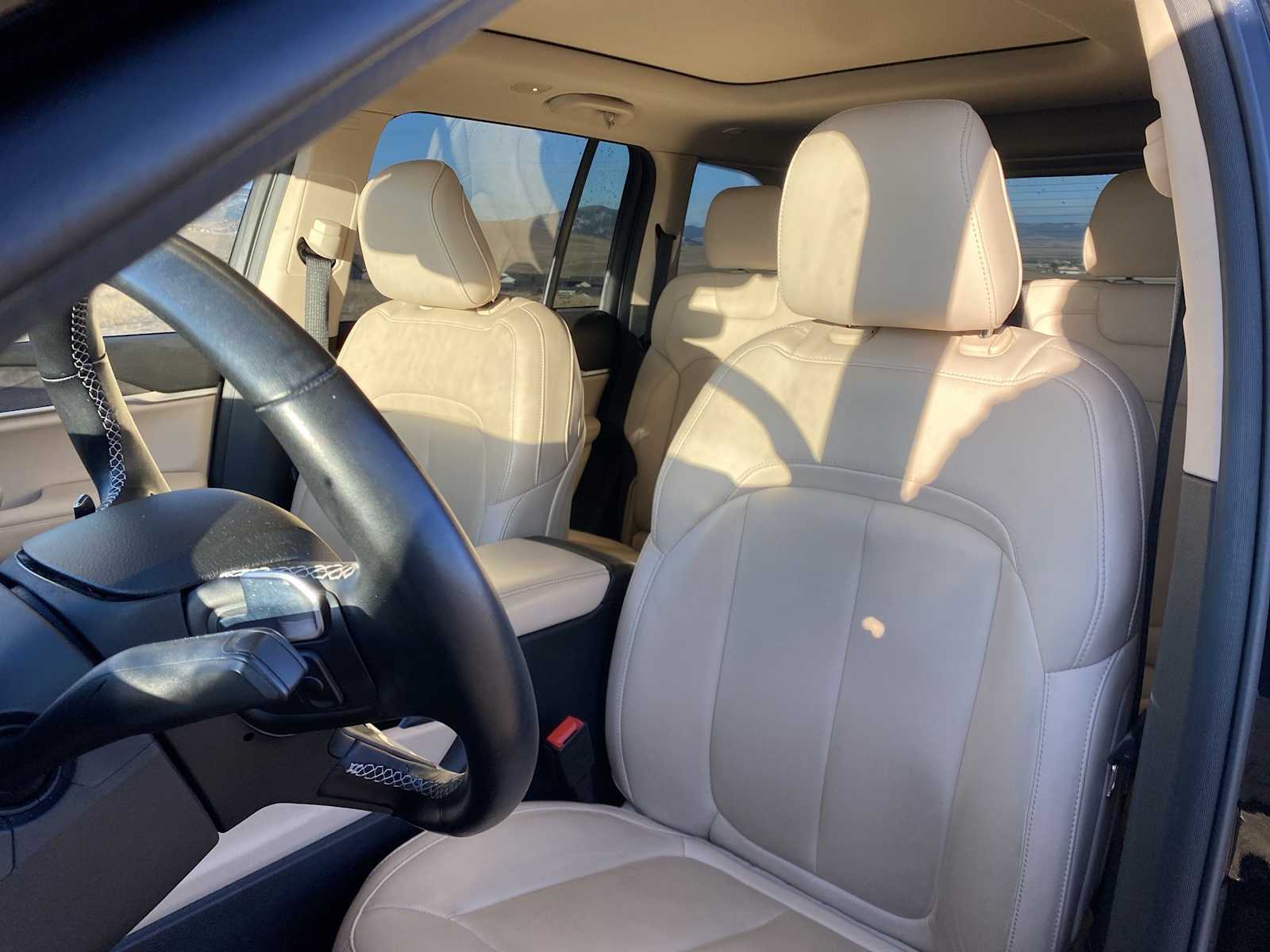 Thumbnail: 2022 Jeep Grand Cherokee - 18