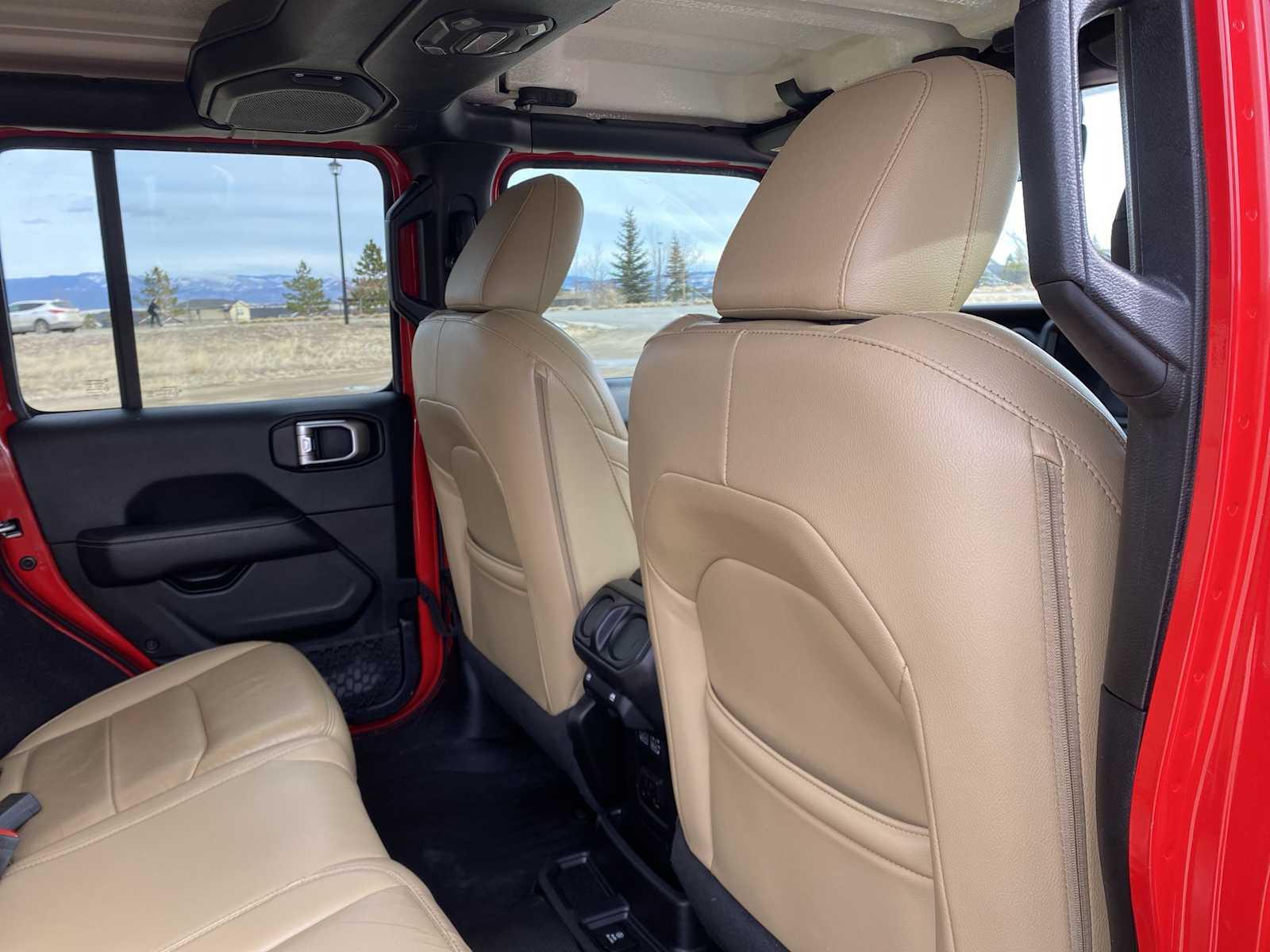 Thumbnail: 2019 Jeep Wrangler - 32