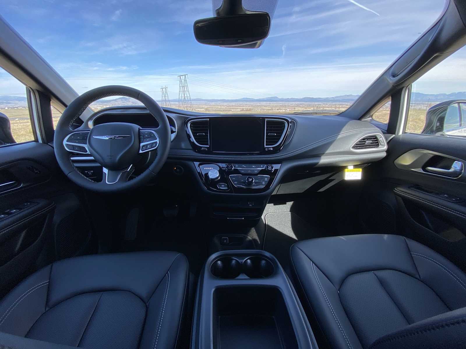 Thumbnail: 2026 Chrysler Pacifica - 16