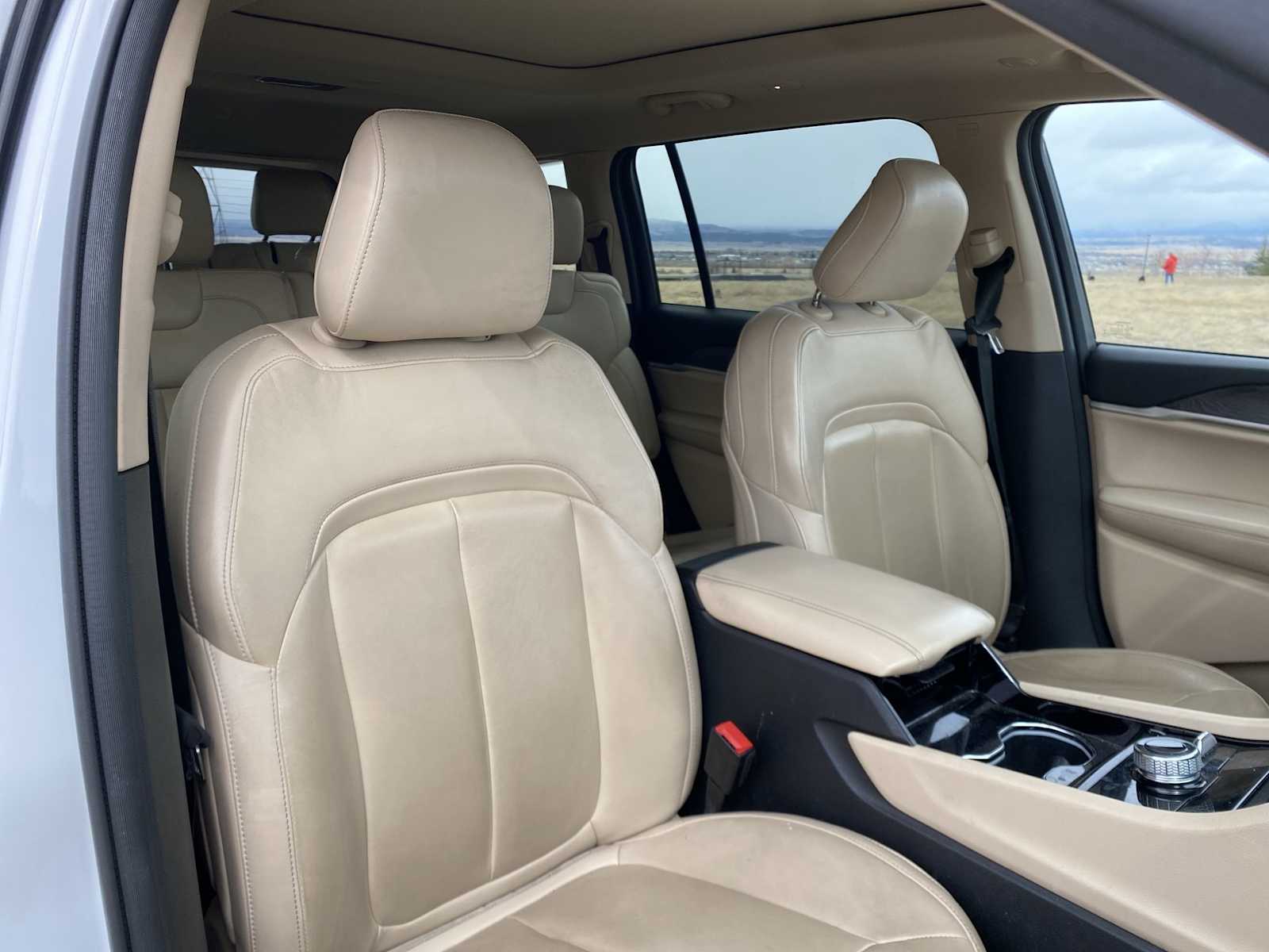 Thumbnail: 2022 Jeep Grand Cherokee - 18