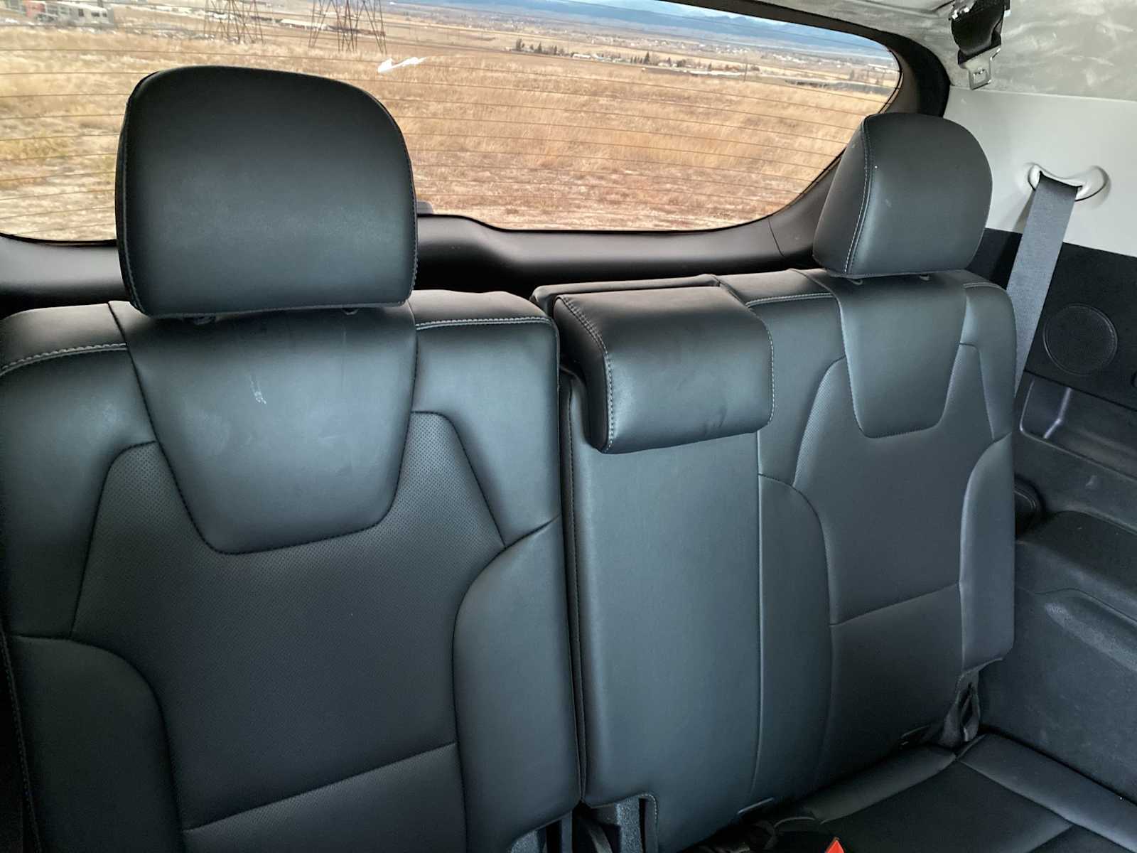 Thumbnail: 2022 Kia Telluride - 29