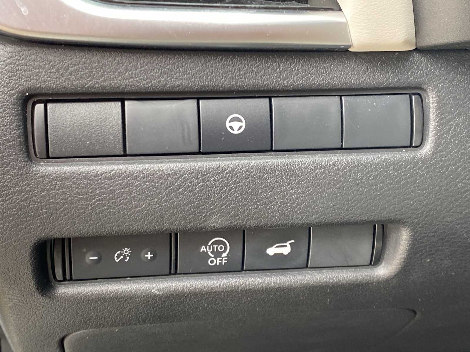 Thumbnail: 2023 Nissan Rogue - 22