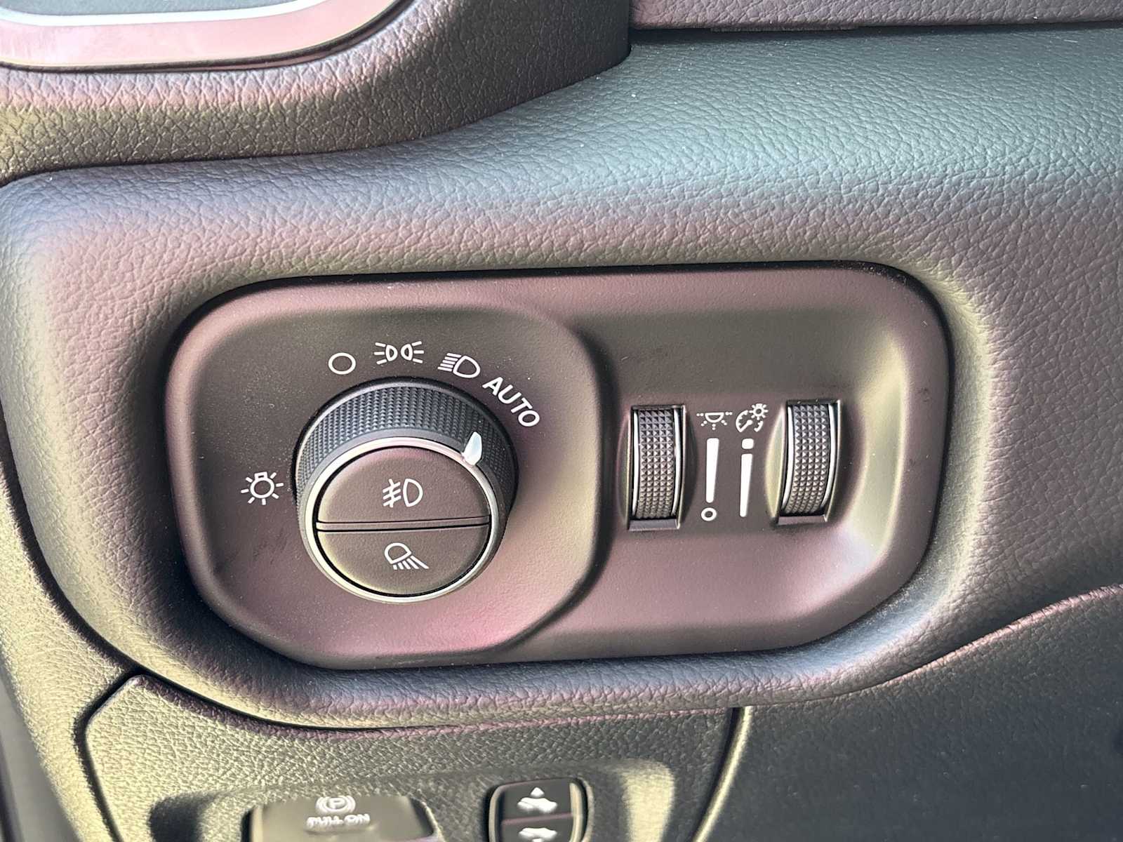 Thumbnail: 2026 RAM 1500 - 22