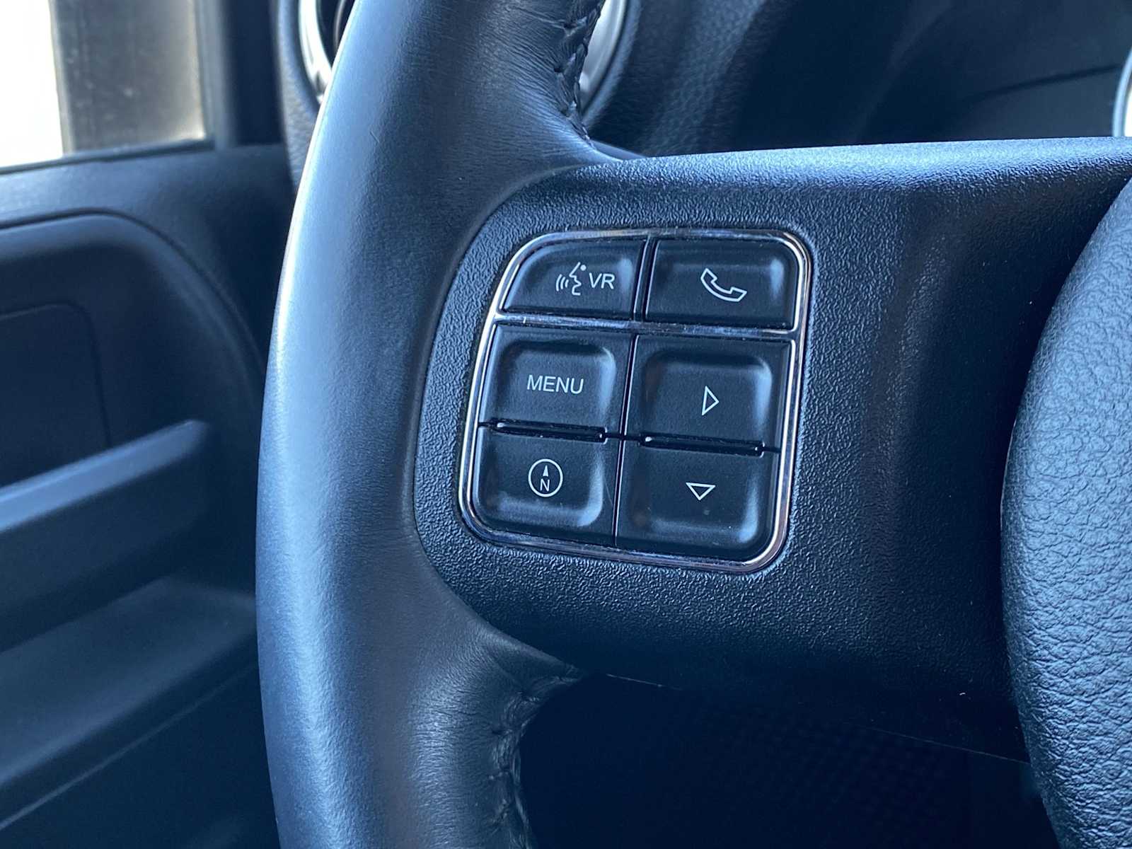 Thumbnail: 2017 Jeep Wrangler - 28