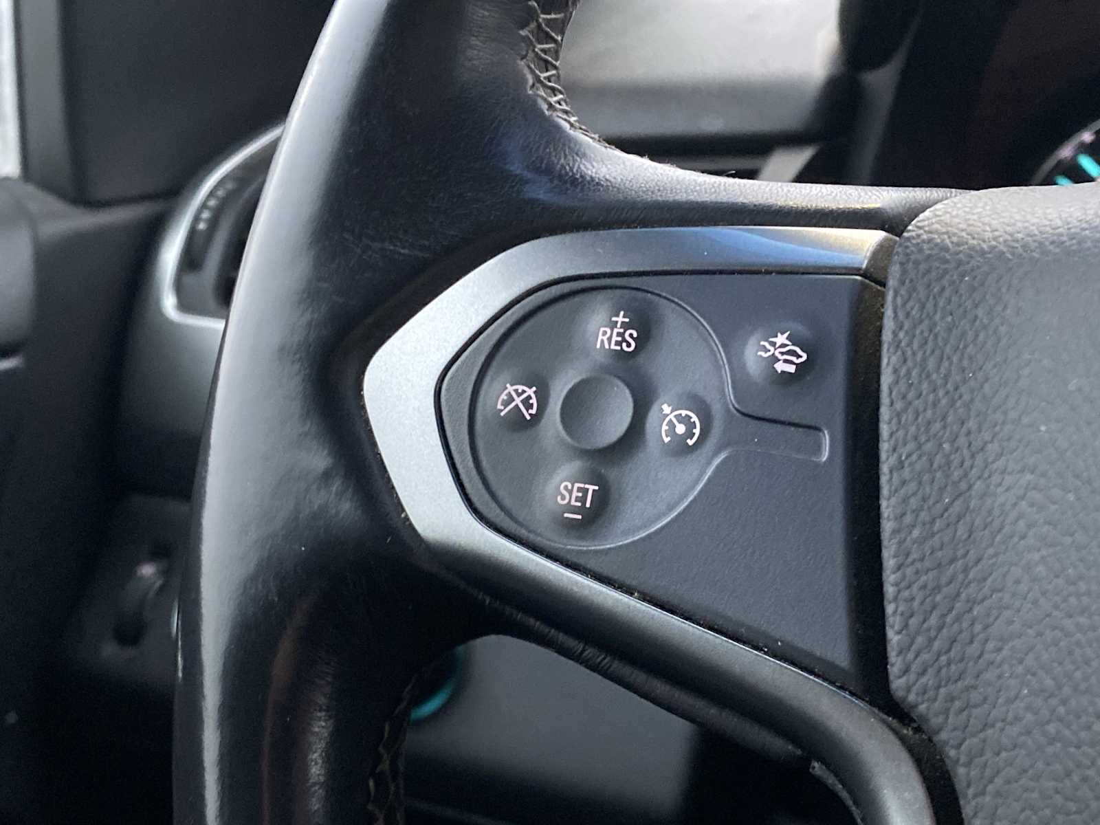 Thumbnail: 2017 Chevrolet Tahoe - 23