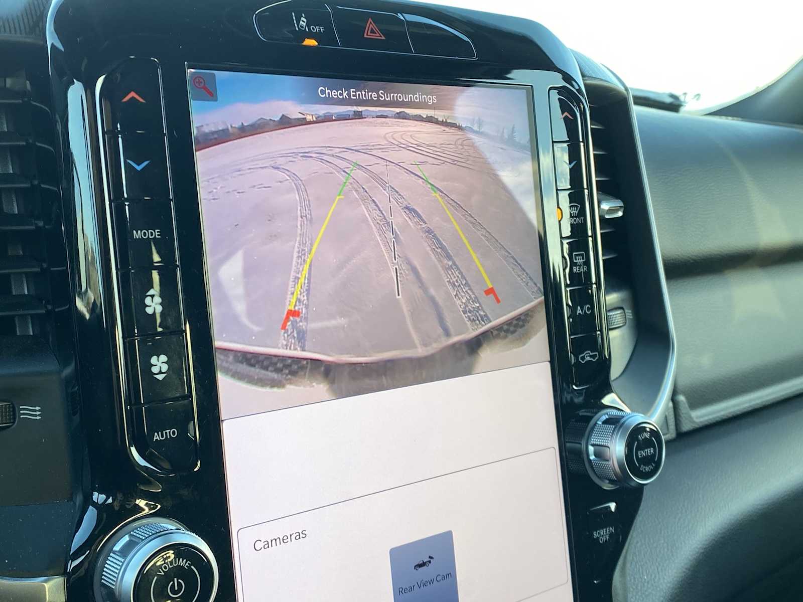 Thumbnail: 2025 RAM 1500 - 23