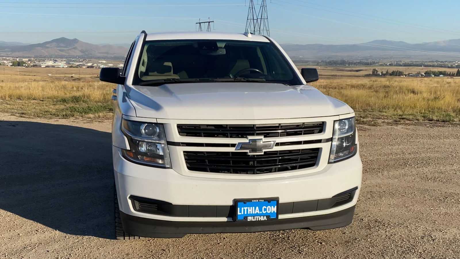 2020 Chevrolet Suburban LT photo 3