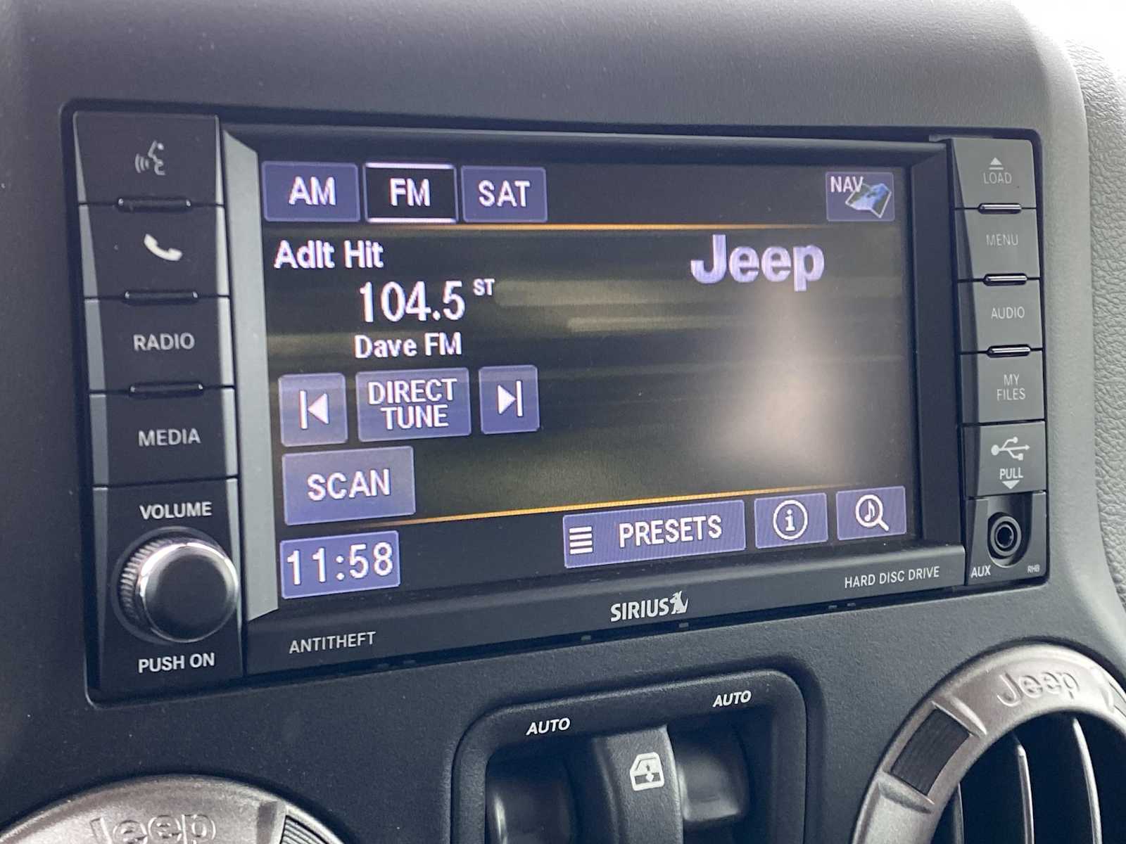 Thumbnail: 2018 Jeep Wrangler - 26