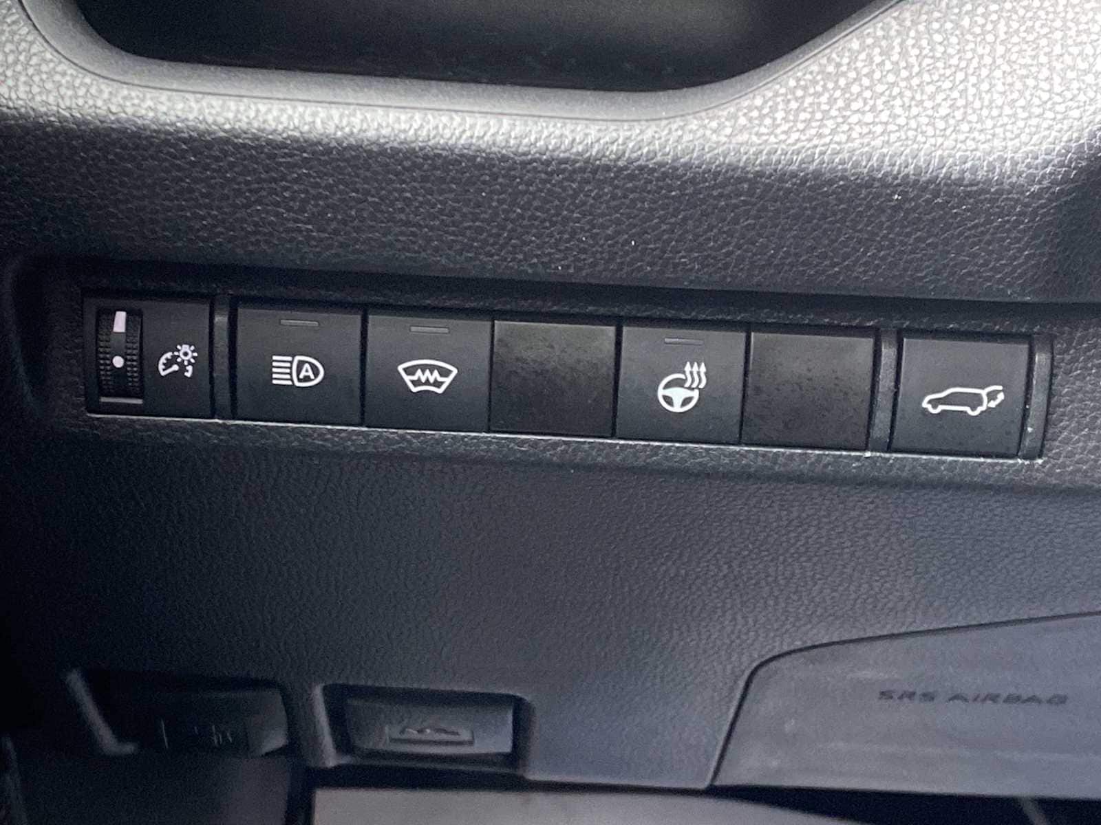 Thumbnail: 2023 Toyota RAV4 - 29