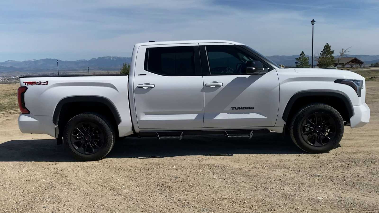 Thumbnail: 2024 Toyota Tundra - 9