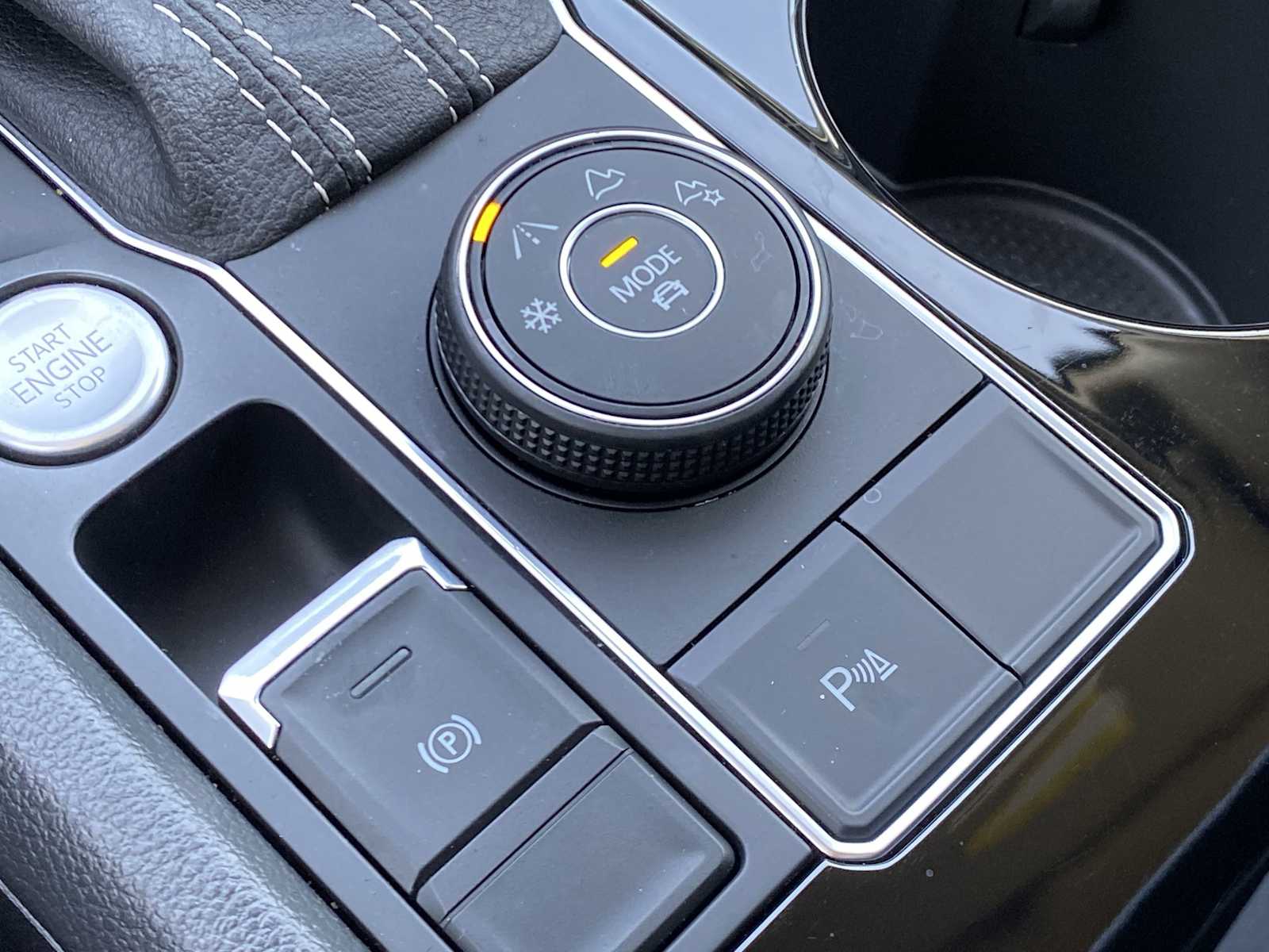 Thumbnail: 2023 Volkswagen Atlas - 28