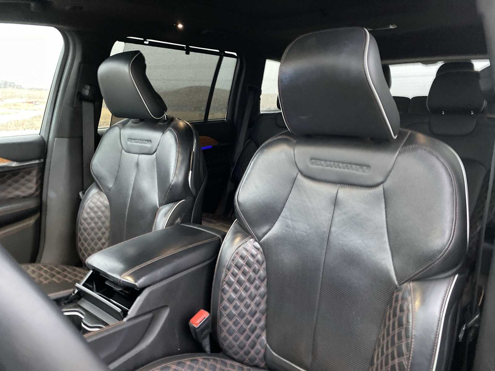 Thumbnail: 2022 Jeep Grand Cherokee - 15