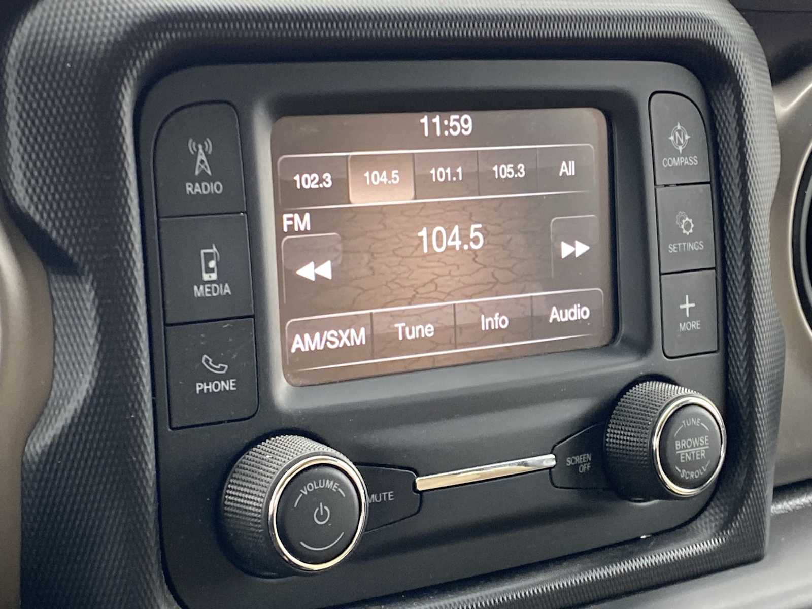 Thumbnail: 2020 Jeep Gladiator - 26