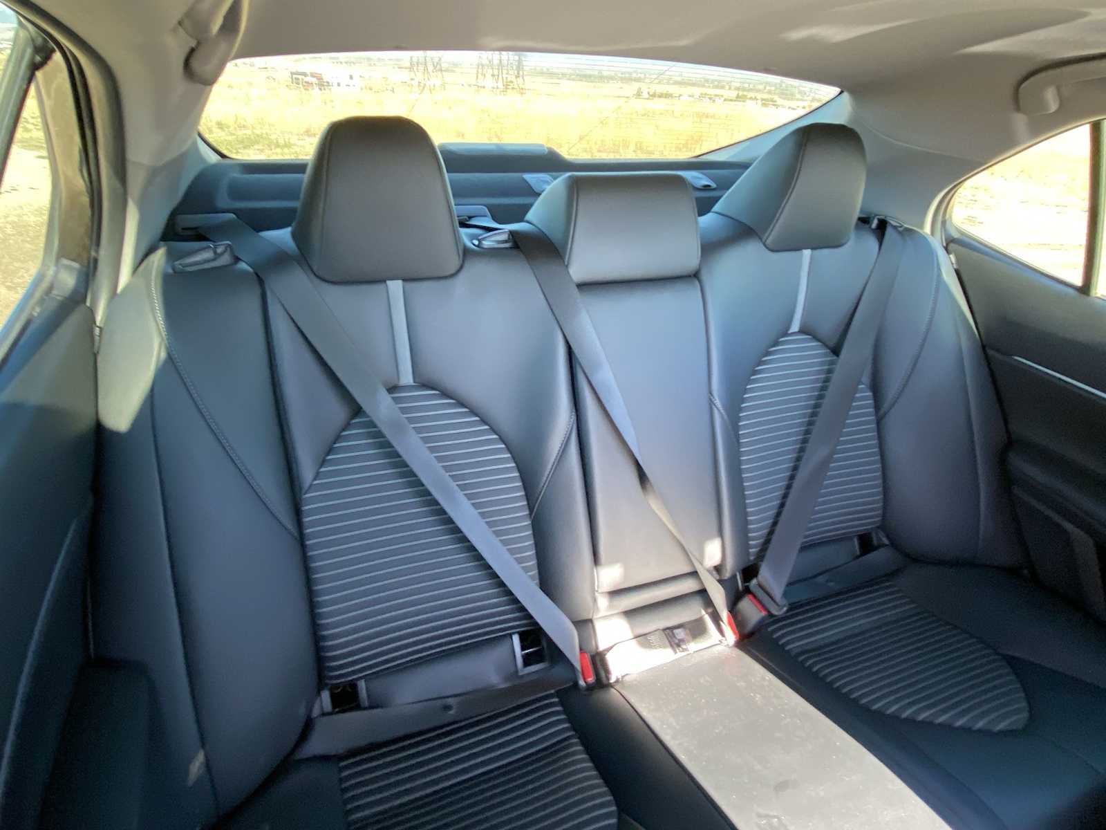 Thumbnail: 2021 Toyota Camry - 16