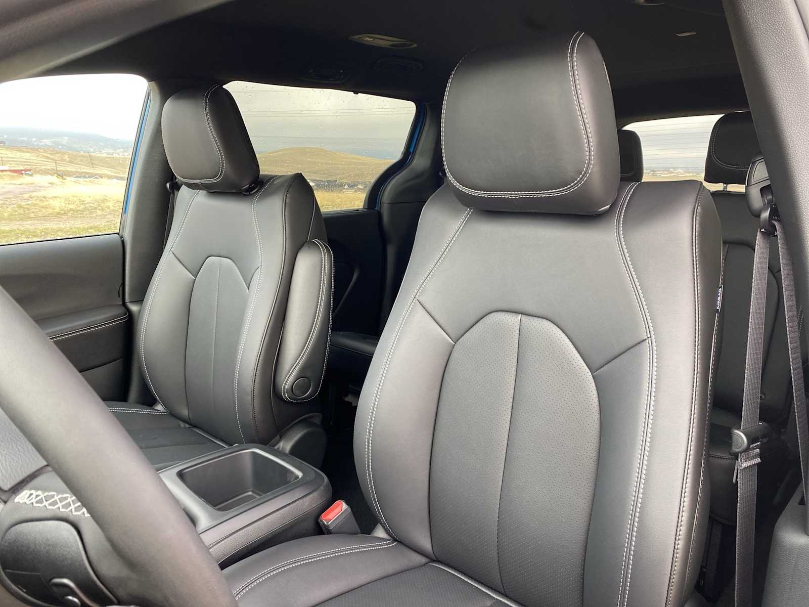 Thumbnail: 2026 Chrysler Pacifica - 19