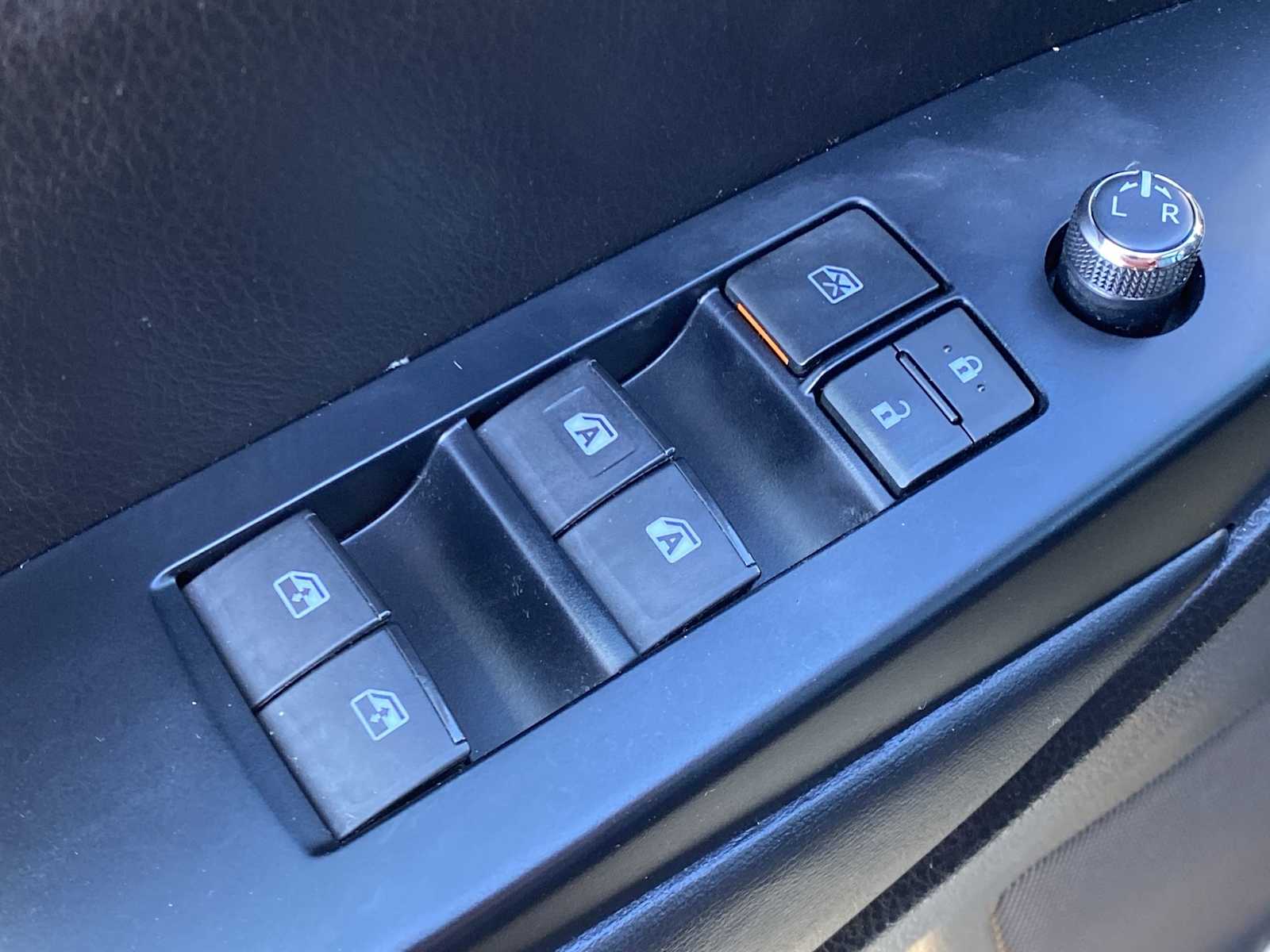 Thumbnail: 2018 Toyota Highlander - 20