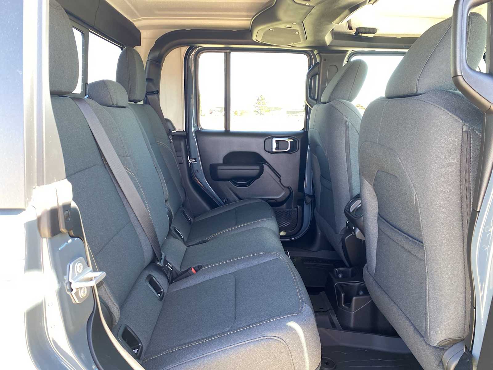 Thumbnail: 2026 Jeep Gladiator - 35