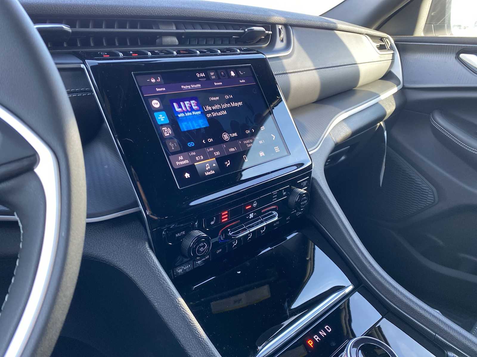 Thumbnail: 2025 Jeep Grand Cherokee - 18