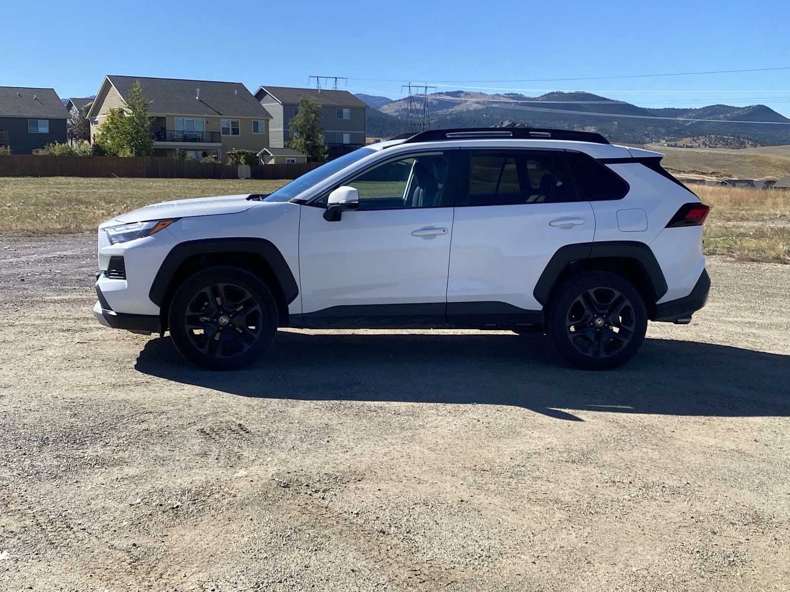 Thumbnail: 2023 Toyota RAV4 - 10