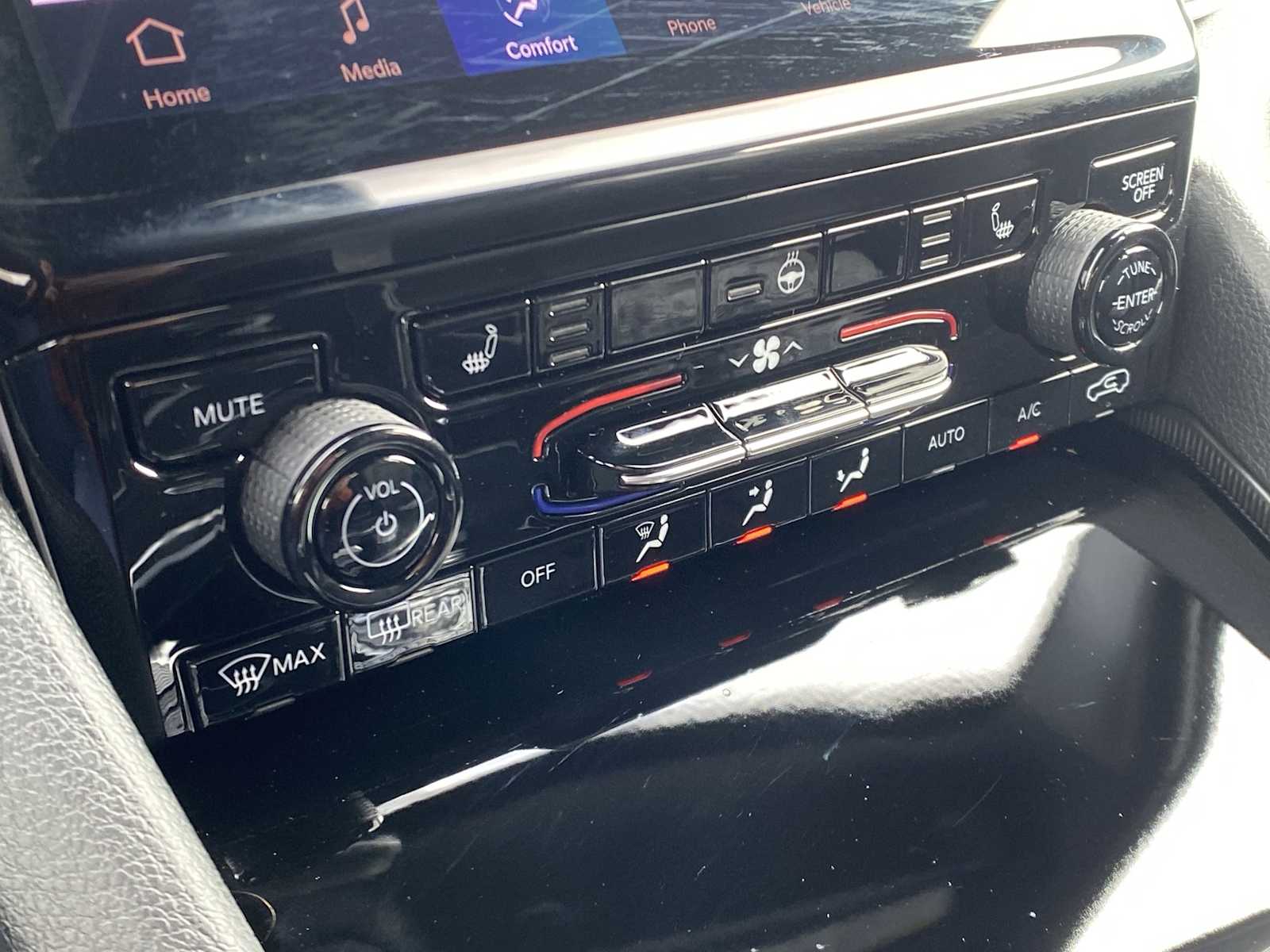 Thumbnail: 2025 Jeep Grand Cherokee - 25