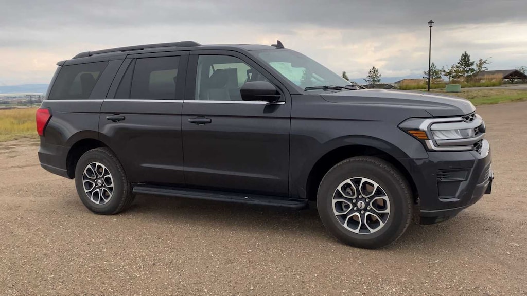 Used 2024 Ford Expedition XLT SUV