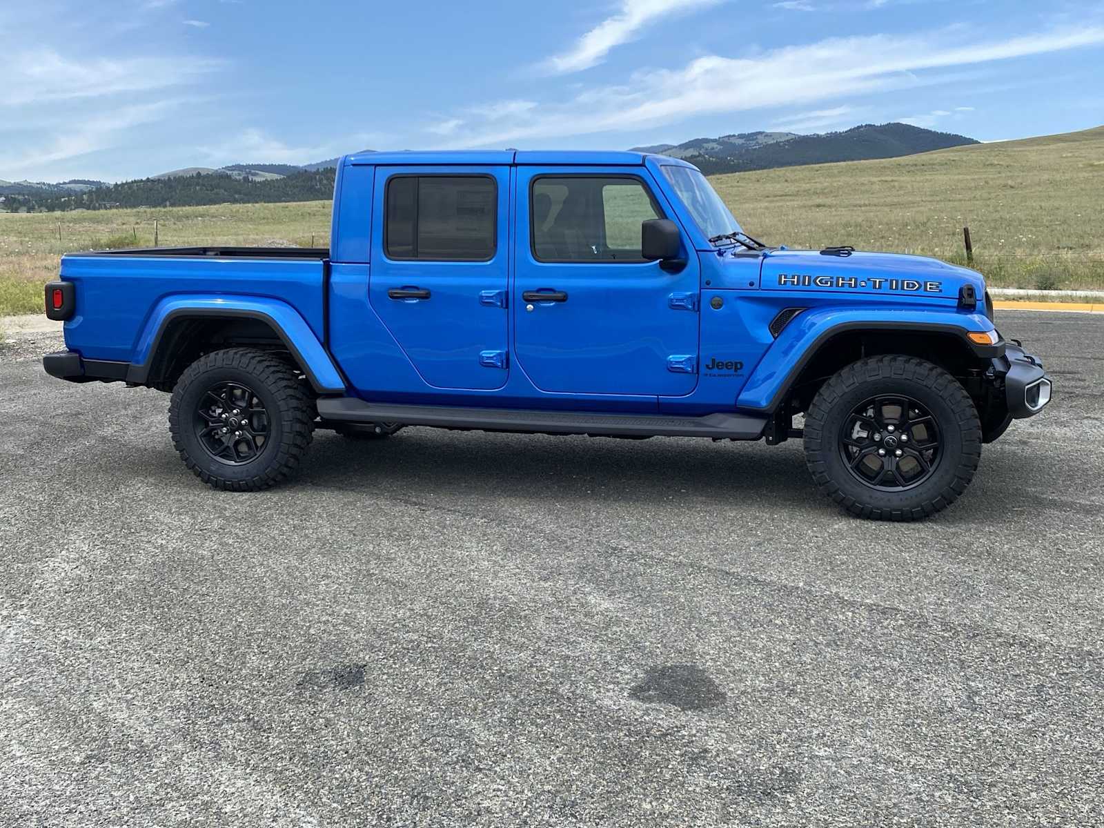 Thumbnail: 2025 Jeep Gladiator - 23