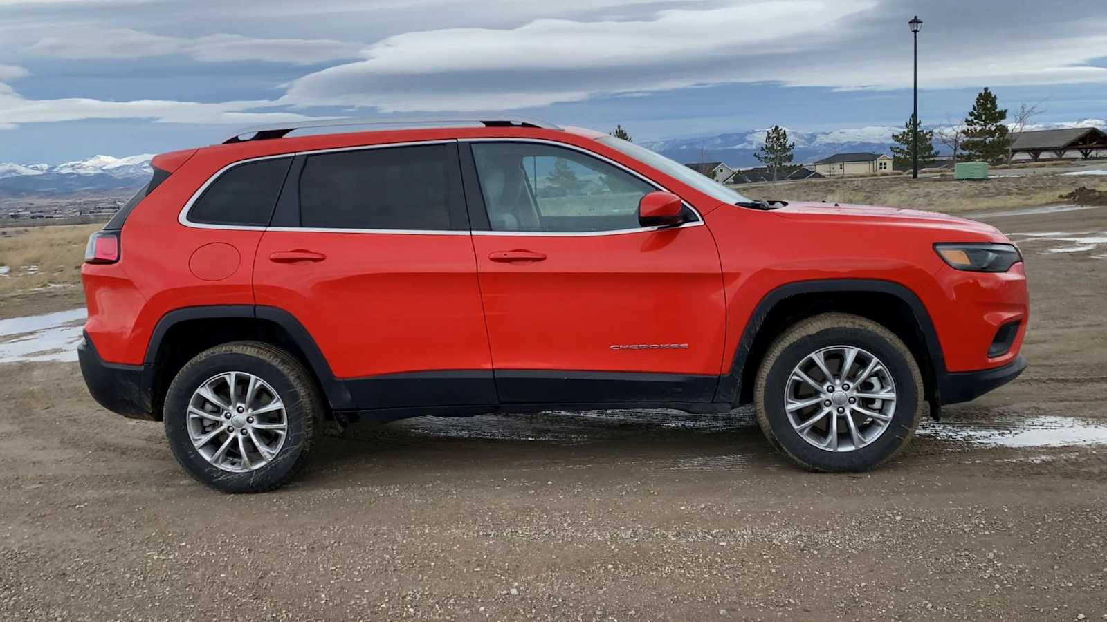 Thumbnail: 2021 Jeep Cherokee - 9