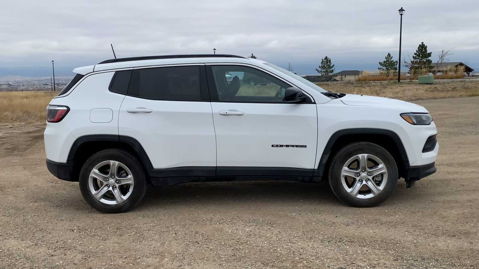 Thumbnail: 2023 Jeep Compass - 9