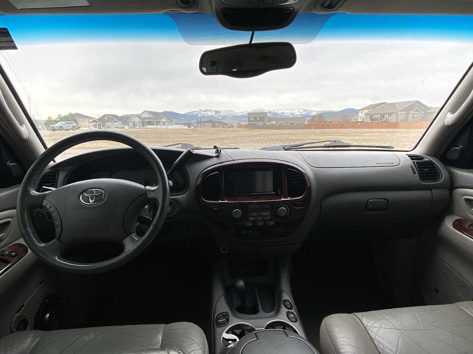 Thumbnail: 2004 Toyota Sequoia - 16