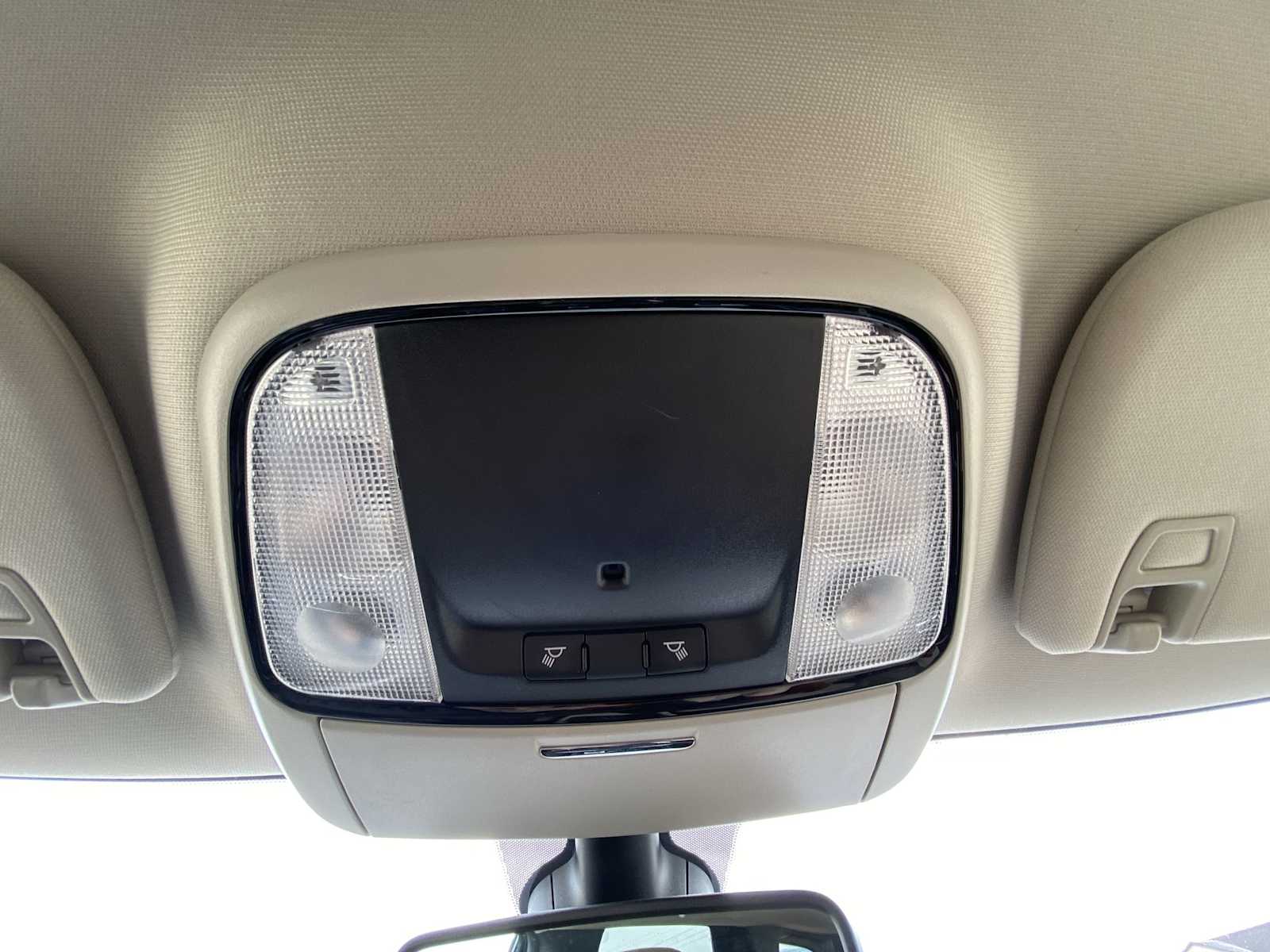 Thumbnail: 2022 Dodge Durango - 24