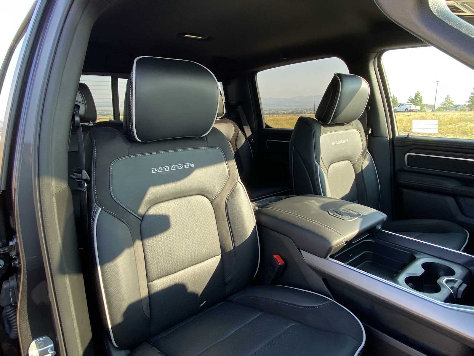 Thumbnail: 2026 RAM 1500 - 18