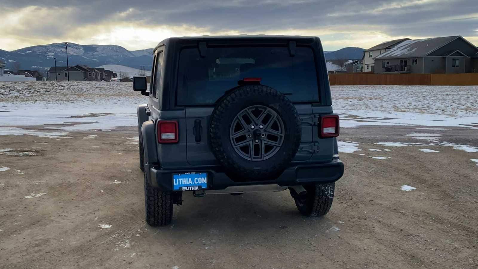 Thumbnail: 2024 Jeep Wrangler - 7