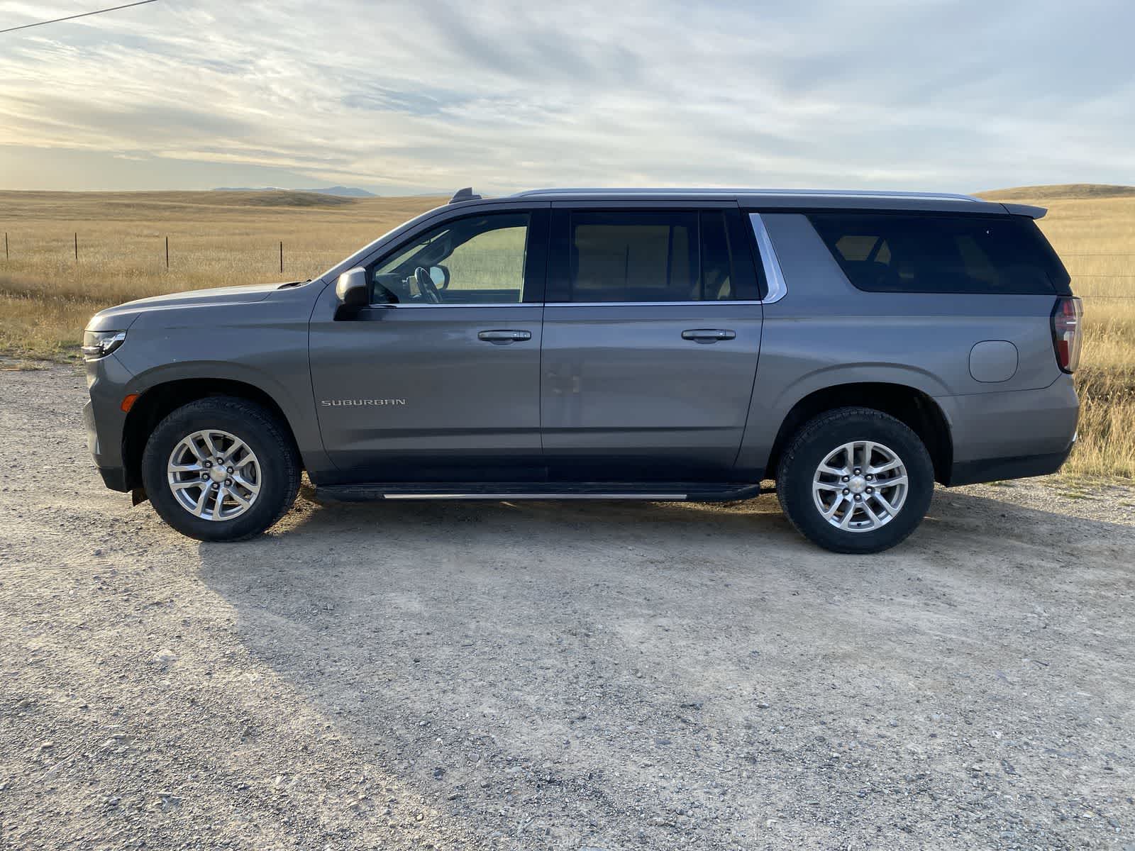 Thumbnail: 2021 Chevrolet Suburban - 3