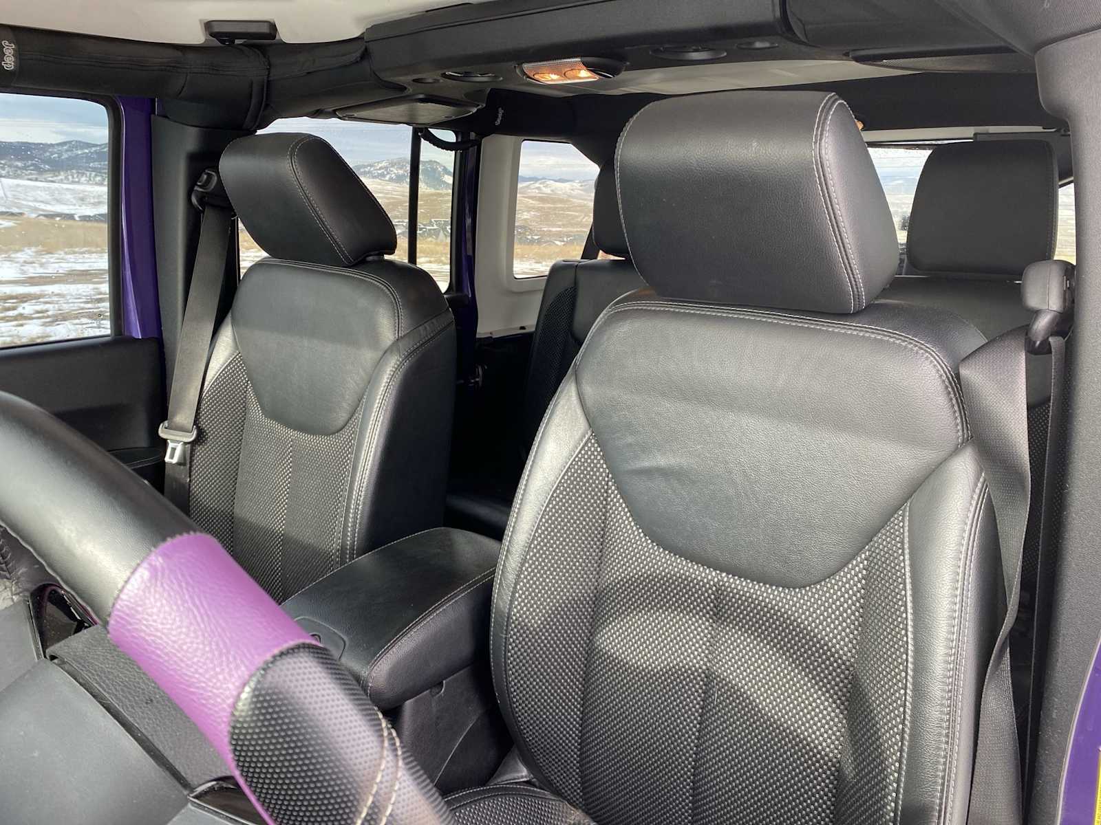 Thumbnail: 2016 Jeep Wrangler - 15