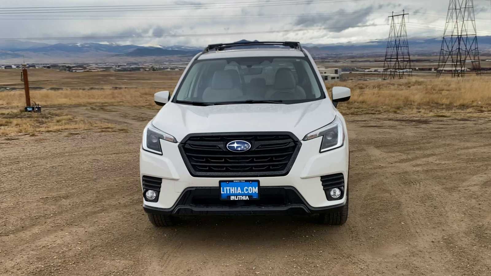 2023 Subaru Forester Premium photo 2