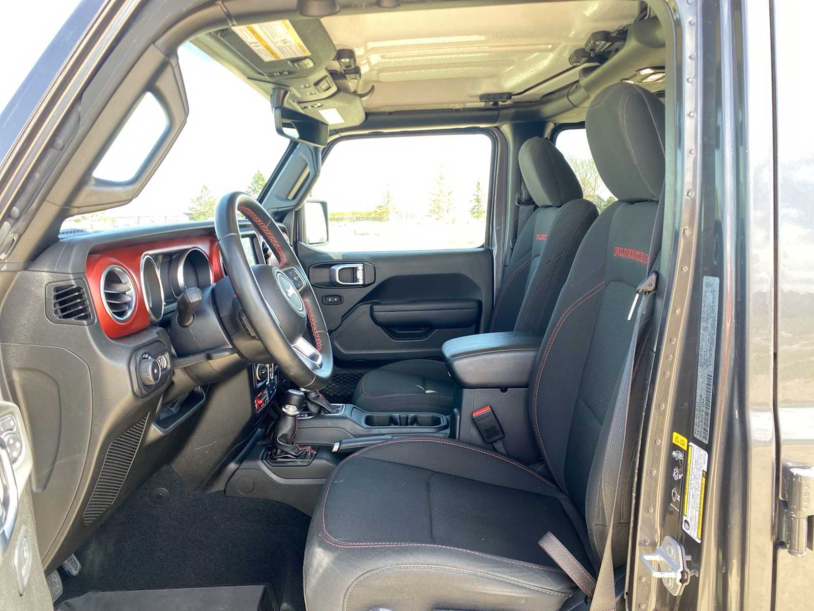 Thumbnail: 2022 Jeep Wrangler - 17